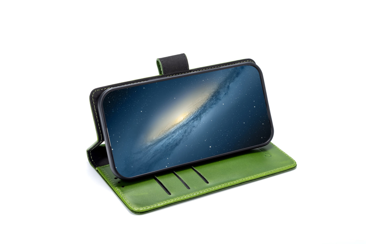 Apple iPhone Air Case - Olive Green - Genuine Leather MagSafe Wallet Case