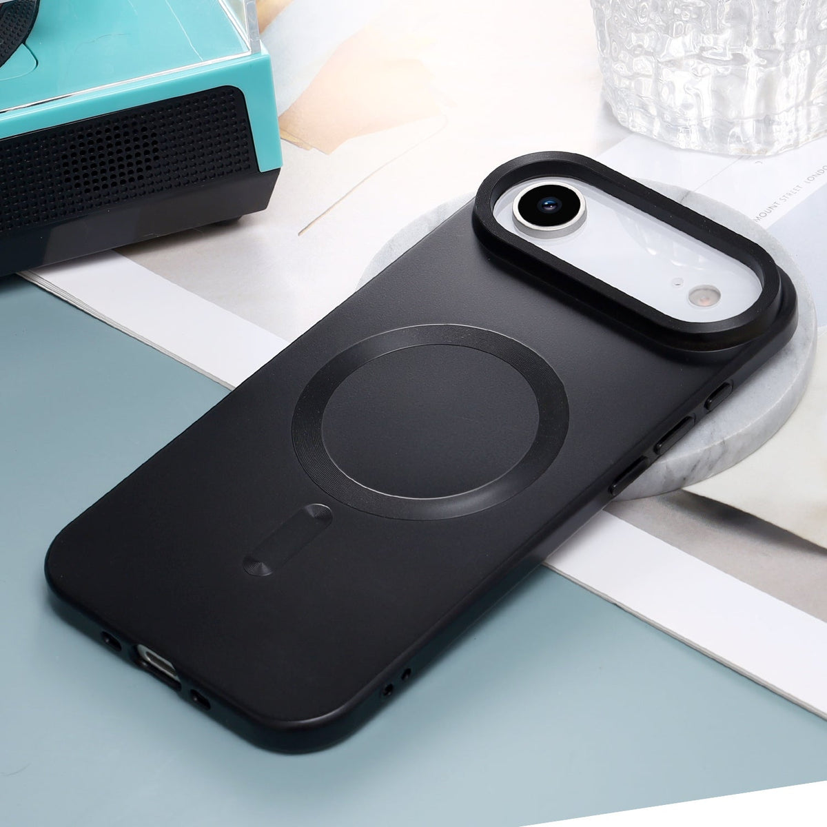 Apple iPhone Air Hoesje - Zwart - Matte Siliconen MagSafe Back Cover