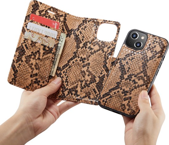 Apple iPhone 13 Hoesje - Beige - Luxe Slangen Bookcase