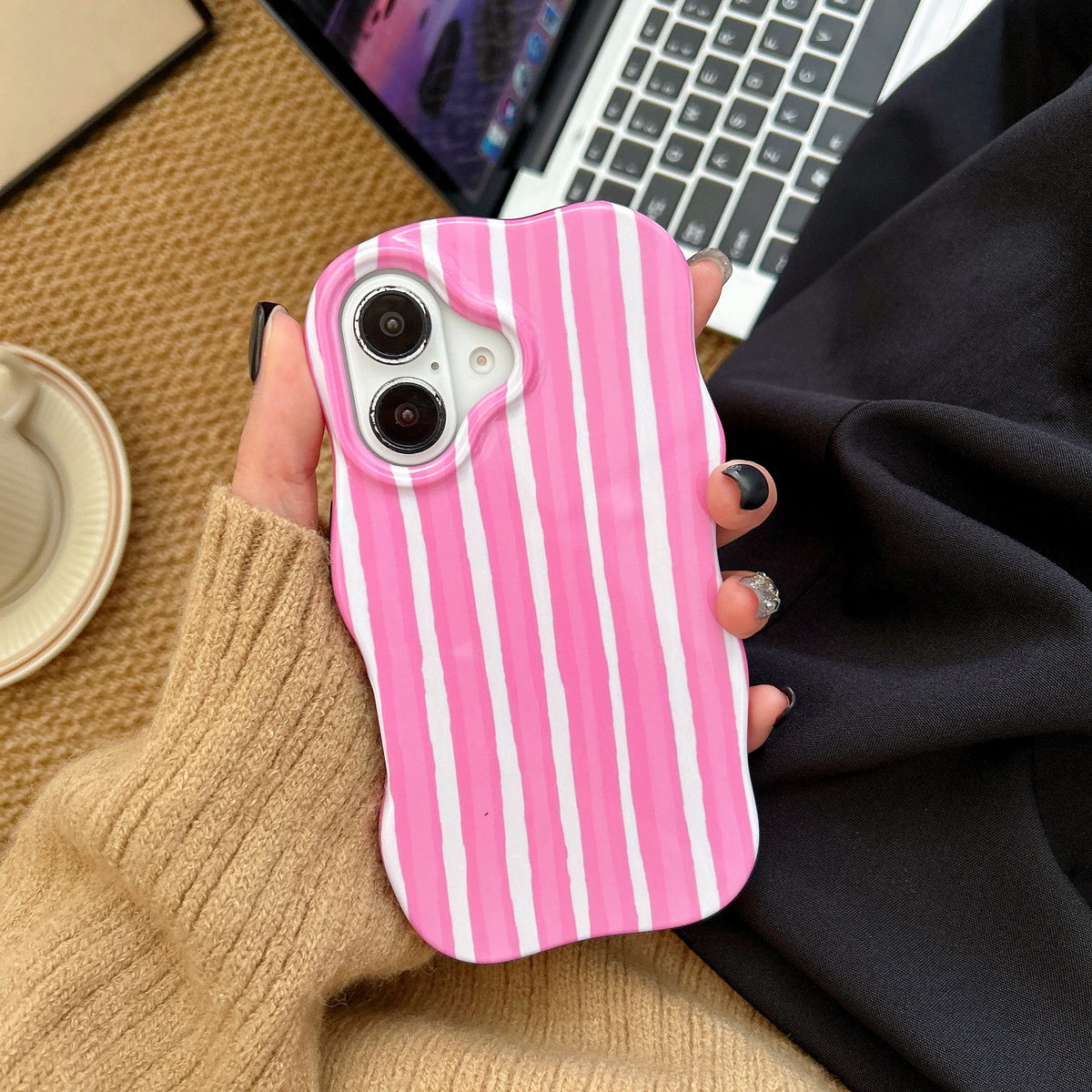 Apple iPhone 16 Case - Pink - Wave Case Back Cover