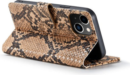 Apple iPhone 13 Hülle - Beige - Schlangenprint Klapphülle mit Kartenfach