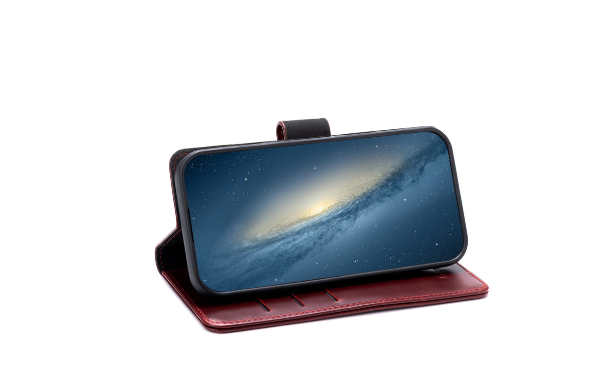 Apple iPhone 17 Hülle - Maroon Red - Echtleder-Klapphülle mit Kartenfach