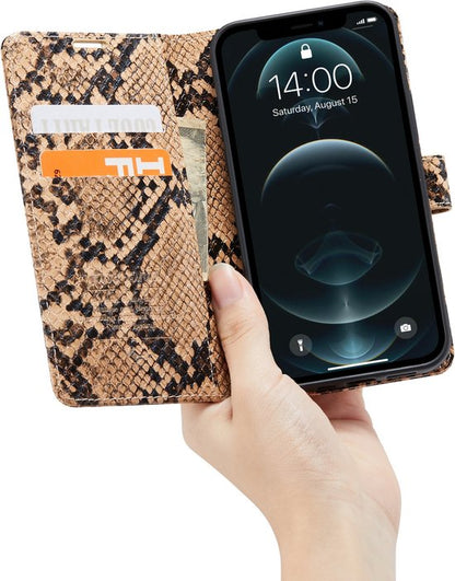 iPhone 12 / 12 Pro Hoesje - Beige - Slangen Bookcase