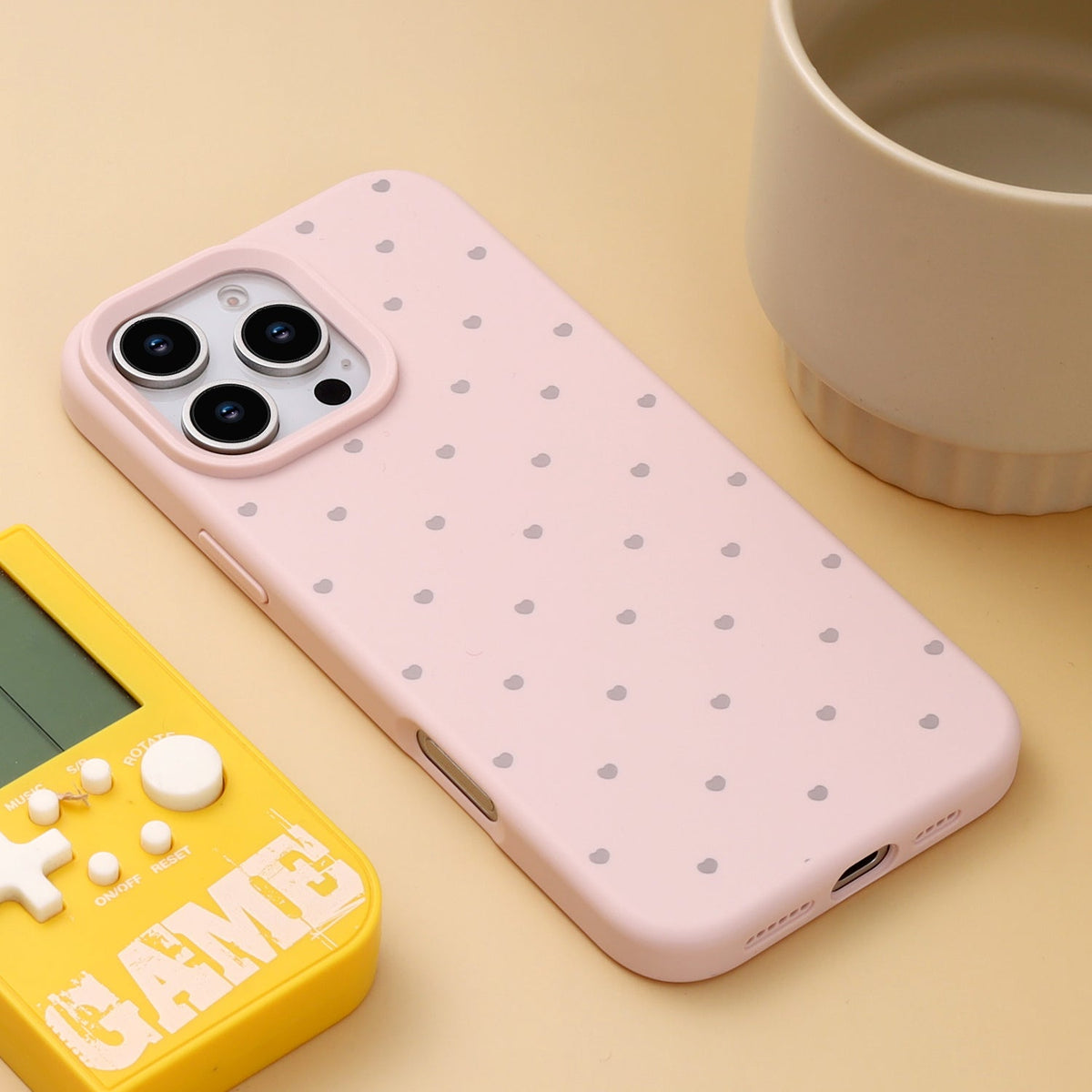 Apple iPhone 15 Pro Hoesje - Roze - Hartjes Back Cover
