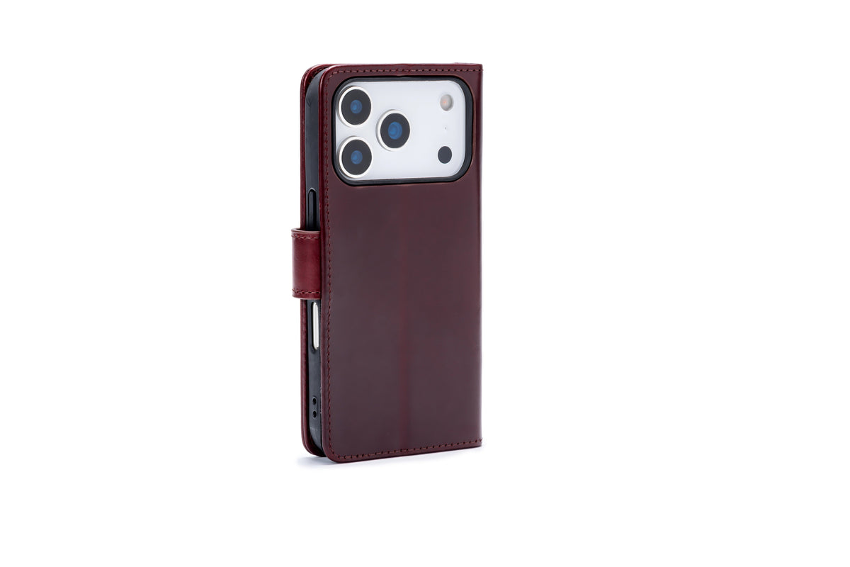 iPhone 17 Pro Hoesje - Maroon Red - Echt Leren Bookcase