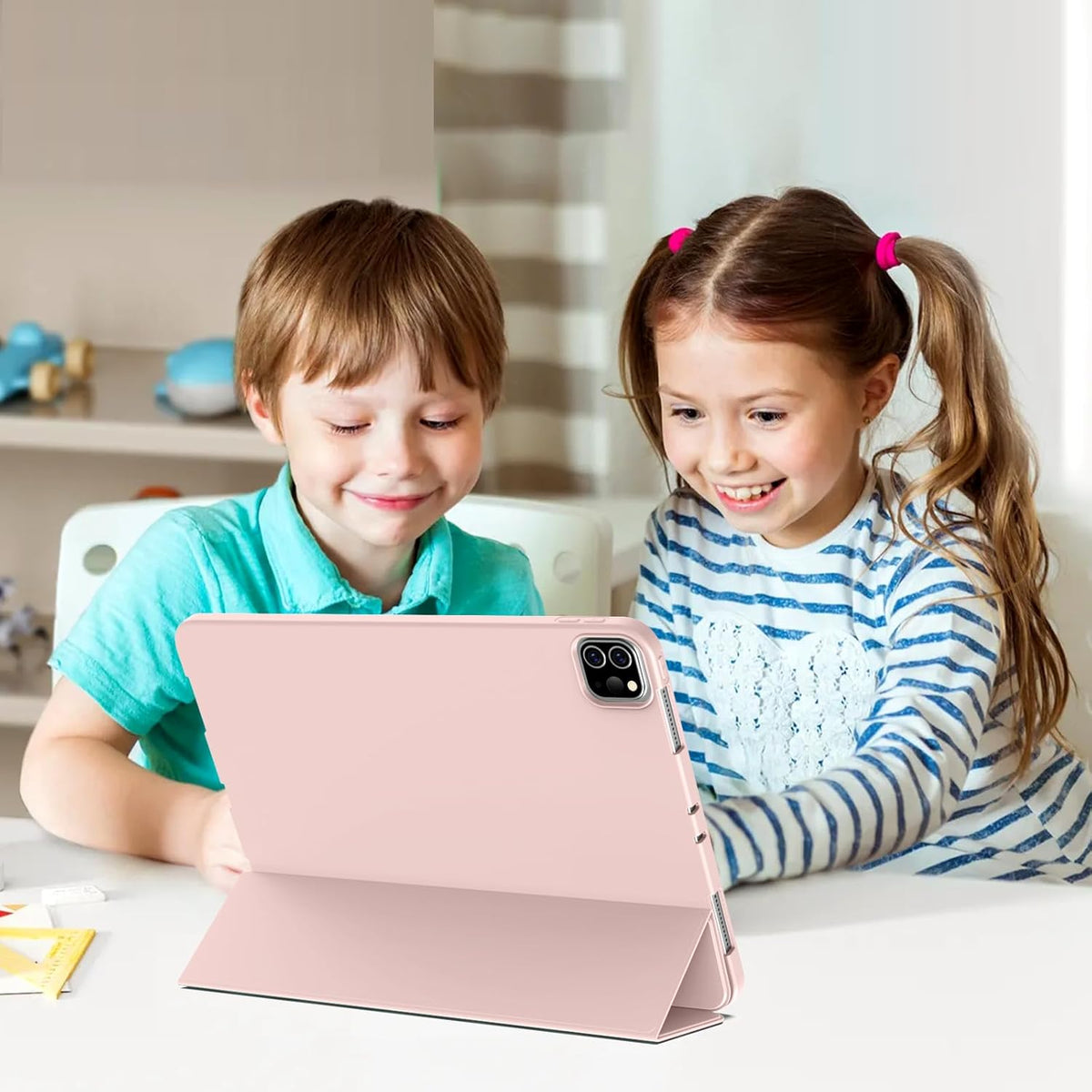 iPad Air 13 inch 2025 Tablethoes - Roze - Smart Cover
