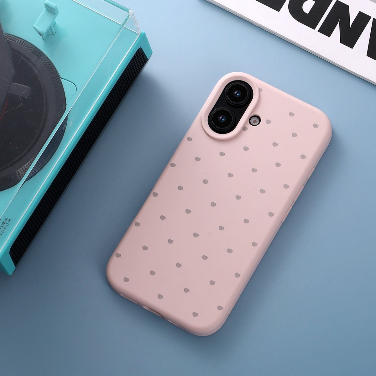 iPhone 17 Hoesje - Roze - Hartjes Back Cover