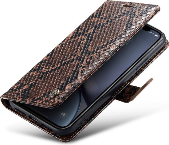 Apple iPhone XR Hoesje - Bruin - Slangen Bookcase