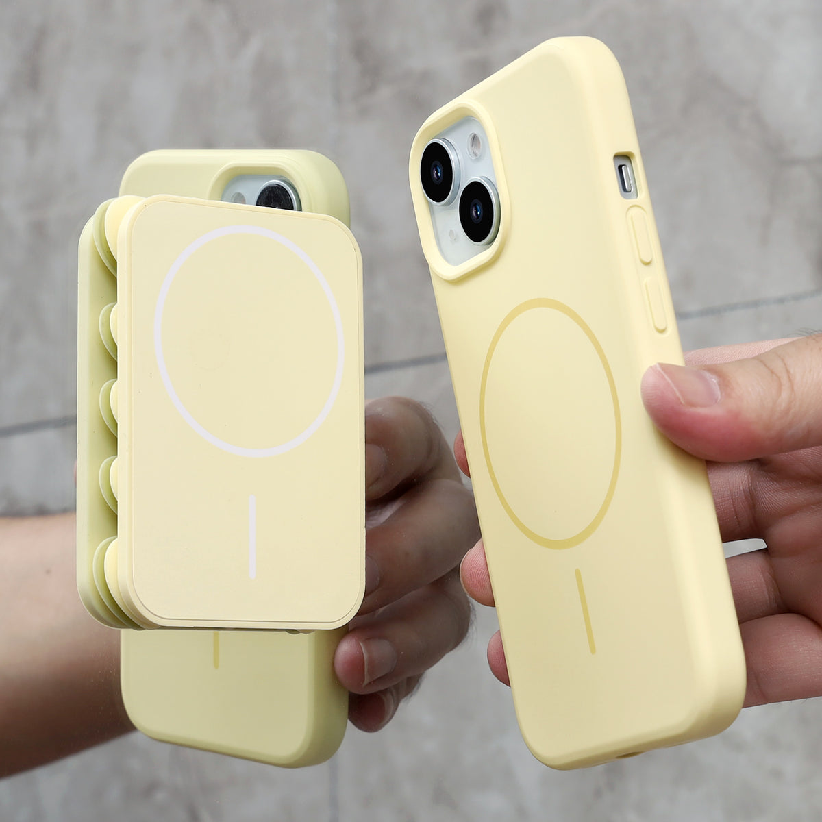 Apple iPhone 13 Hoesje - Geel - Siliconen Back Cover met Afneembare Hartjes Zuignappen