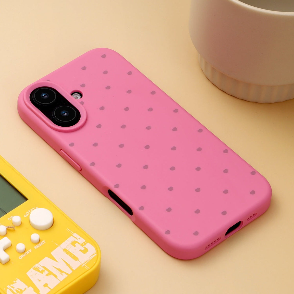 Apple iPhone 17 Hoesje - Neon Roze - Hartjes Back Cover