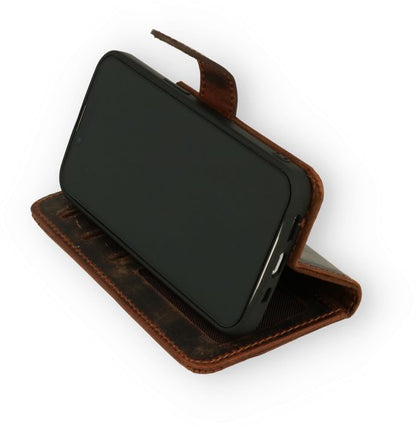 Apple iPhone 13 Hoesje - Bruin - Echt Leren Bookcase