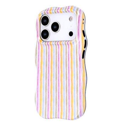 Apple iPhone 17 Pro Max Hoesje - Regenboog - Wave Edge Back Cover