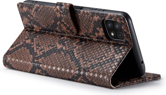 Samsung Galaxy A22 5G Hoesje - Bruin - Luxe Slangen Bookcase