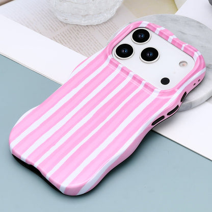 Apple iPhone 17 Pro Max Hoesje - Roze - Wave Edge Back Cover