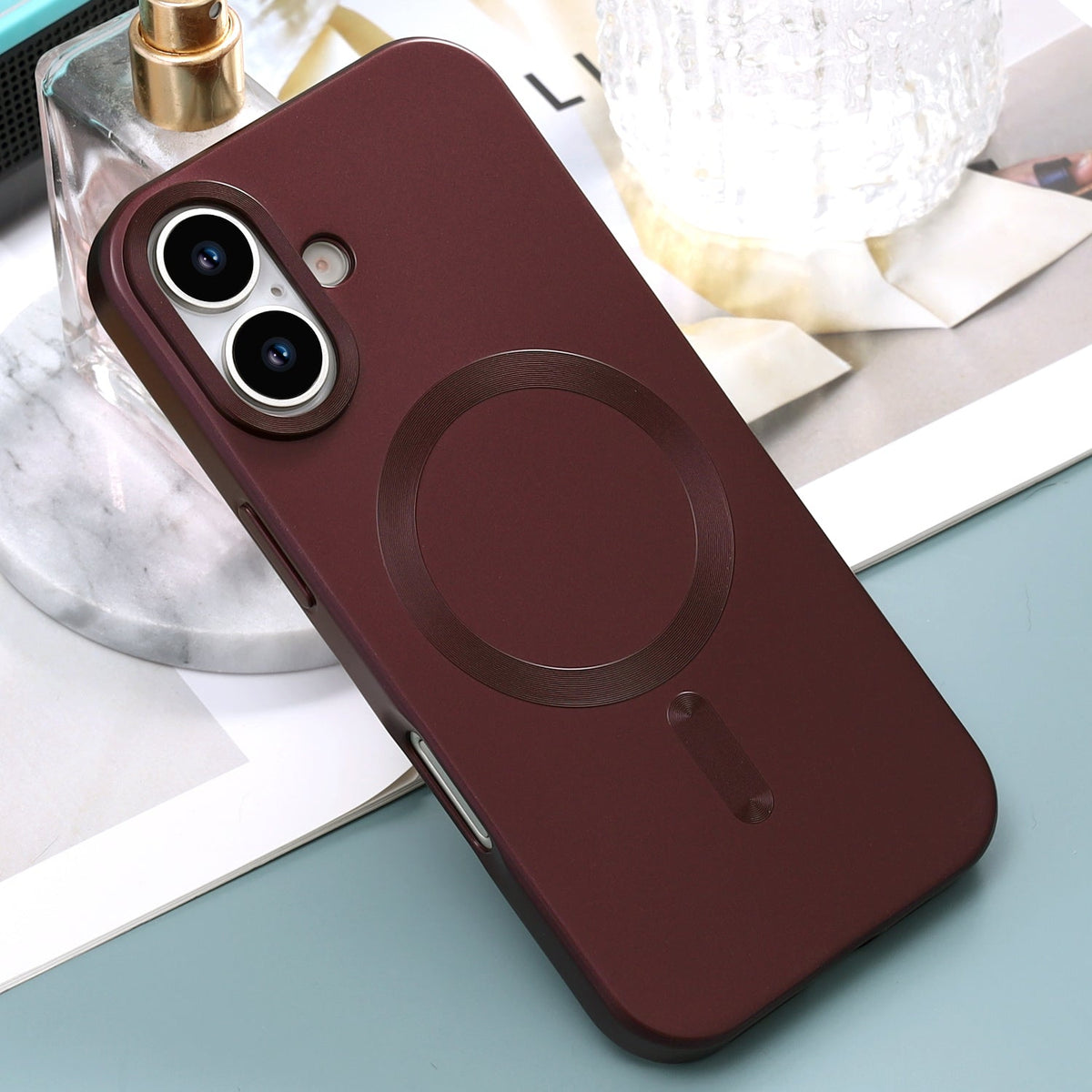 iPhone 17 Hoesje - Bordeaux - Matte Siliconen MagSafe Back Cover