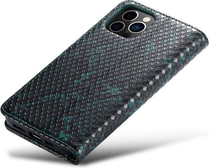 Apple iPhone 13 Pro Hoesje - Groen - Slangen Bookcase