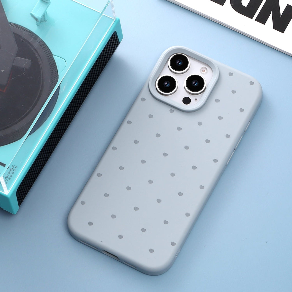 iPhone 15 Pro Hoesje - Blauw - Hartjes Back Cover