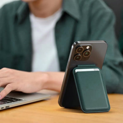Casemania Magnetisch Pasjeshouder met Standaard - Groen