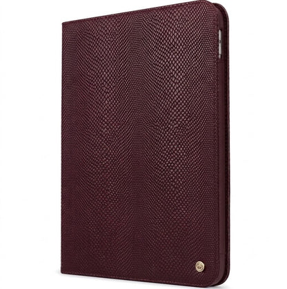 Apple iPad 2022 (10th Gen) Tablethoes - Bordeaux - Kunstleer met Slangenstructuur Tablethoes Back Cover
