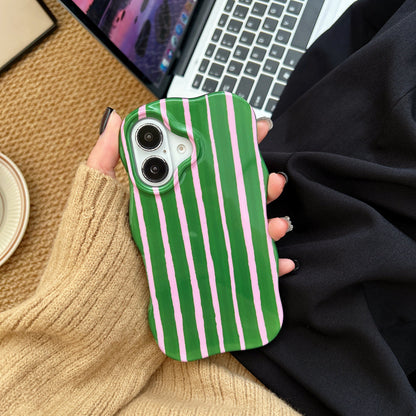 Apple iPhone 16 Case - Green - Wave Edge Back Cover