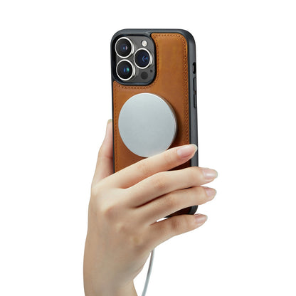 Apple iPhone 15 Pro Max Hülle - Sienna Brown - Echtleder-2-in-1-MagSafe-Klapphülle mit Kartenfach