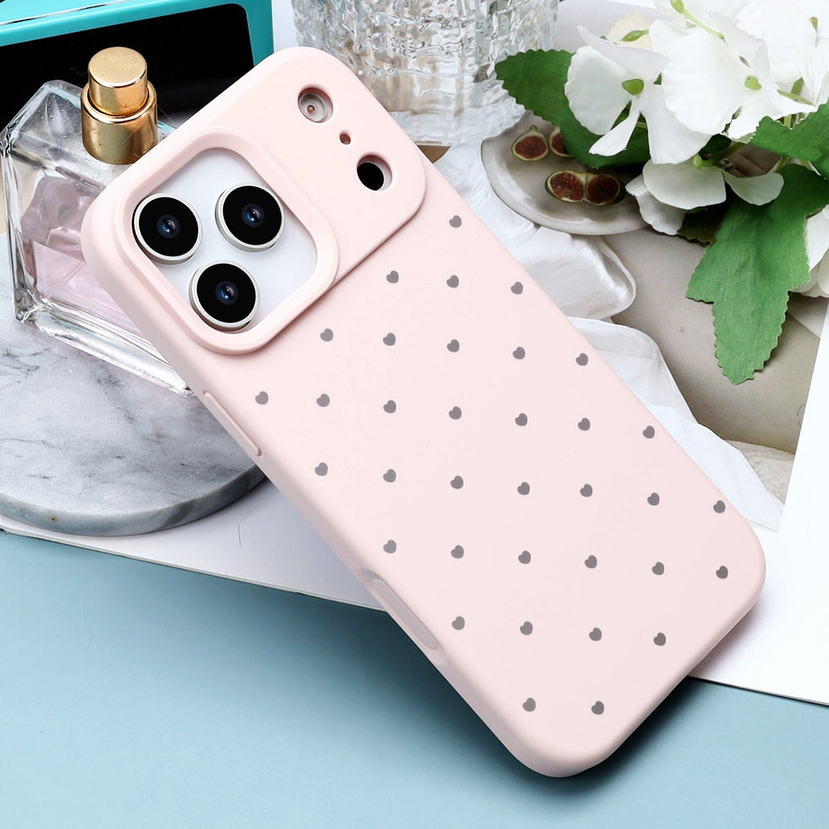 Apple iPhone 17 Pro Hoesje - Roze - Hartjes Back Cover