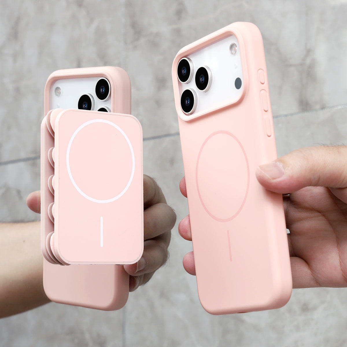 Apple iPhone 18 Pro Hoesje - Licht Roze - Siliconen Back Cover met Afneembare Hartjes Zuignappen