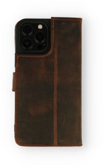 Apple iPhone 13 Hoesje - Bruin - Echt Leren Bookcase