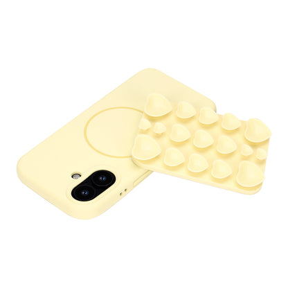 Apple iPhone 16 Hoesje - Geel - Siliconen Back Cover met Afneembare Hartjes Zuignappen